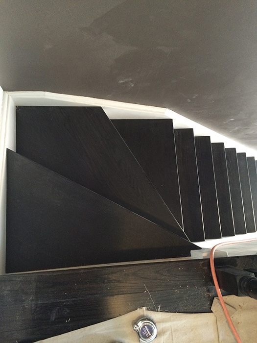winder-stair-capping-dark-finished-installed-in-richmondhill